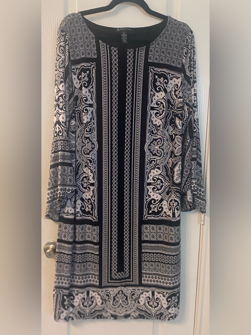 INC International Concepts Black and White Long Sleeve Patterned Dress